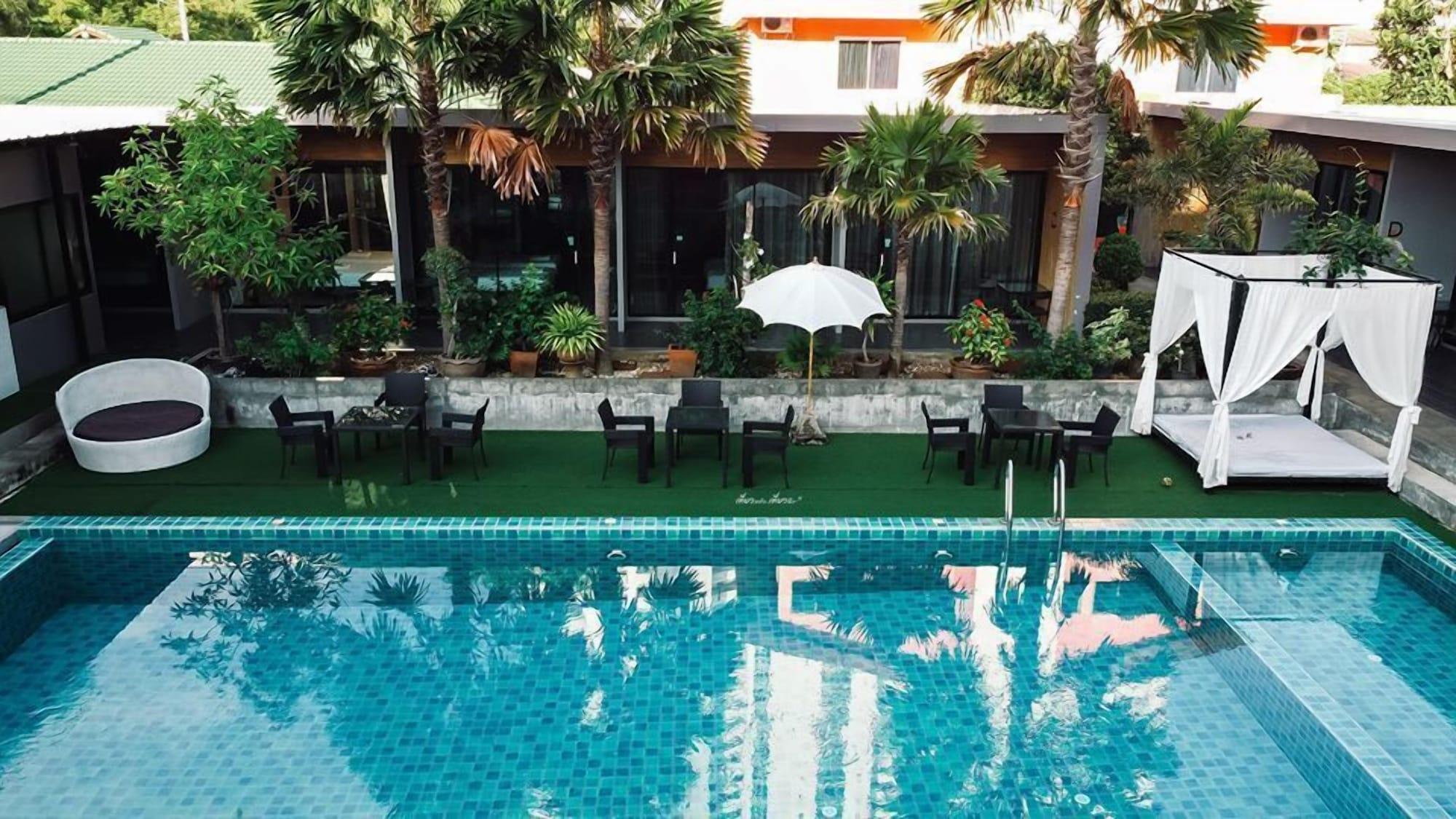 D Living Pattaya Hotel Jomtien Beach Exterior photo