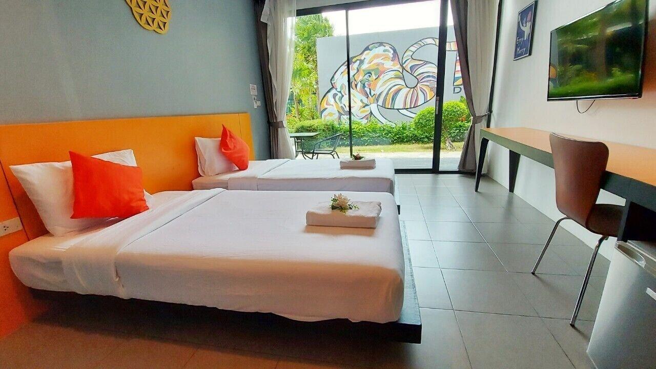 D Living Pattaya Hotel Jomtien Beach Exterior photo
